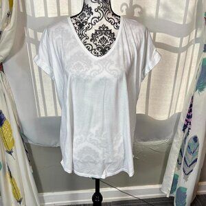 Bobi Los Angeles white curved hem v-neck short sleeve t-shirt. Size small